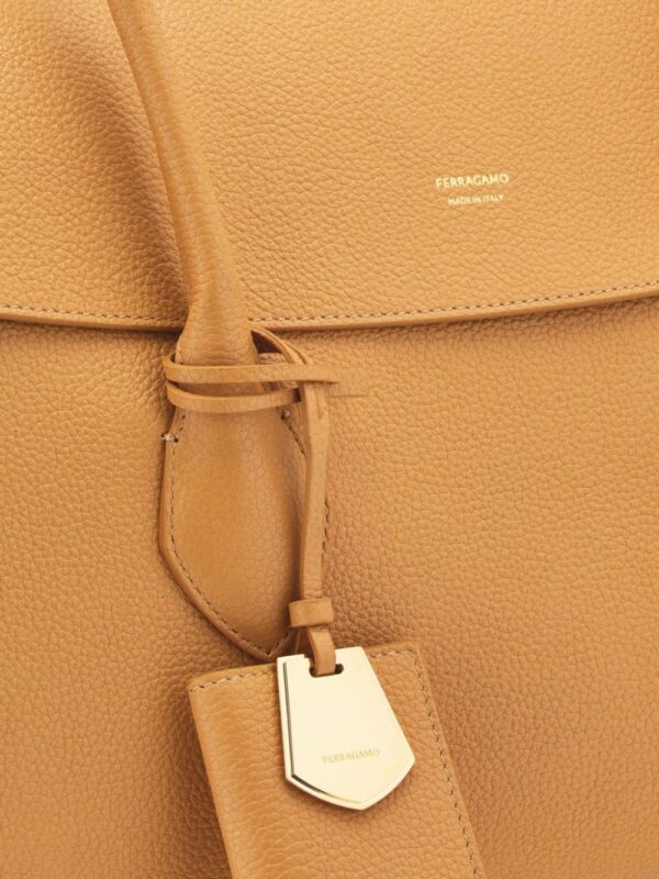 Ferragamo logo-tag leather tote bag - Image 4