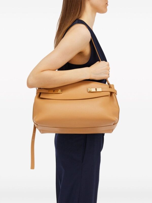 Ferragamo large Pouch leather bag - Image 3