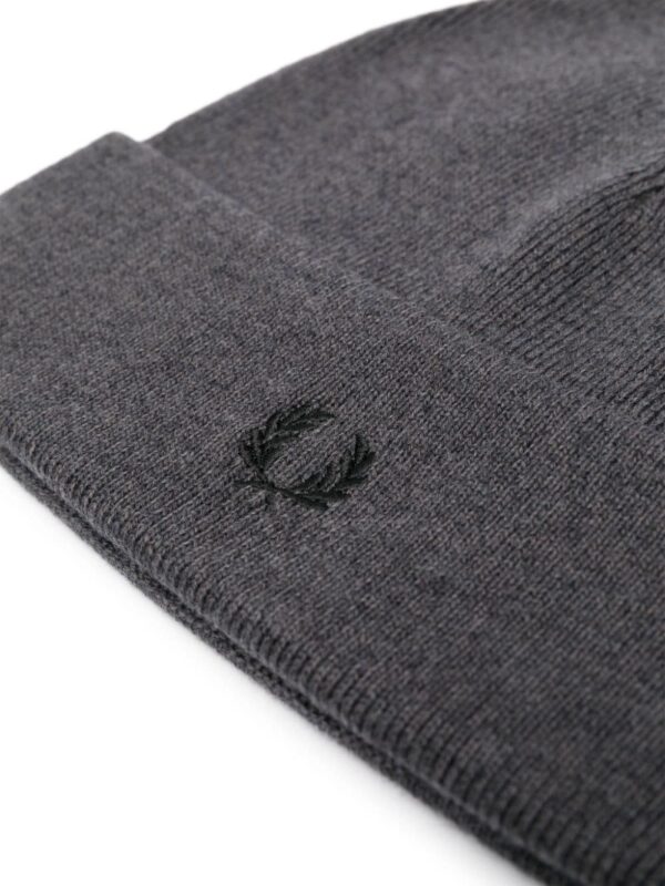 Fred Perry logo-embroidered turn up-brim beanie - Image 2