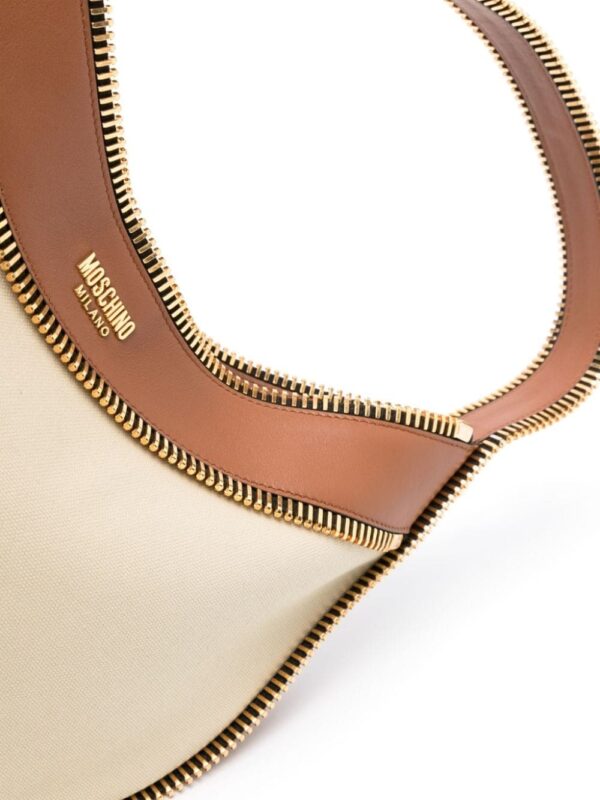Moschino exposed-zip canvas shoulder bag - Image 4
