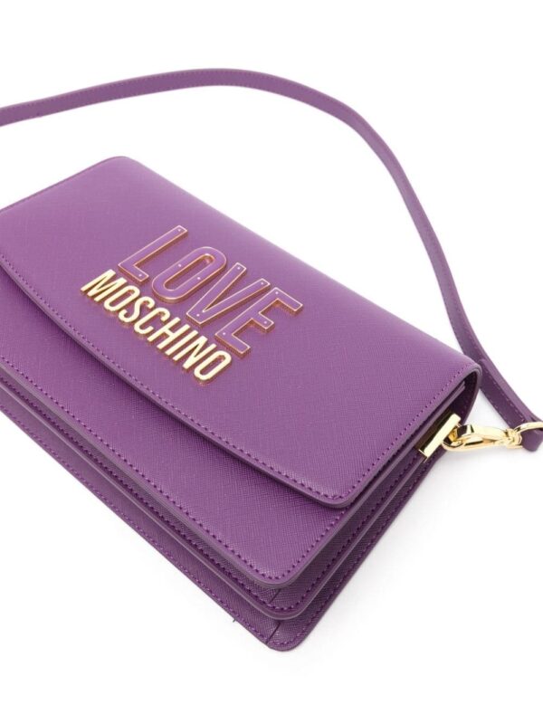 Love Moschino logo-plaque textured crossbody bag - Image 4
