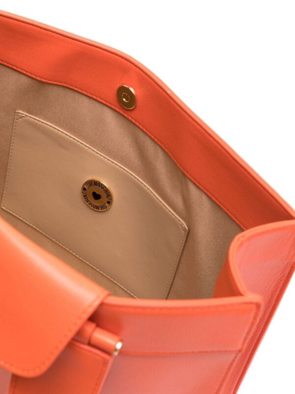 Love Moschino logo-embroidered shoulder bag - Image 4