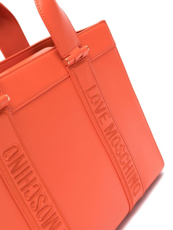 Love Moschino logo-embroidered shoulder bag - Image 3