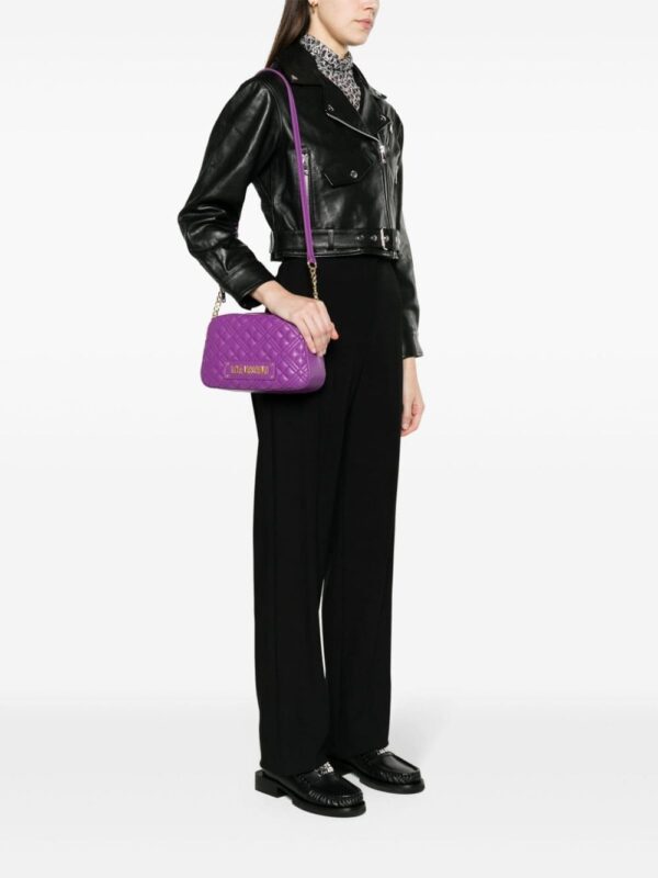 Love Moschino logo-plaque quilted crossbody bag - Image 2