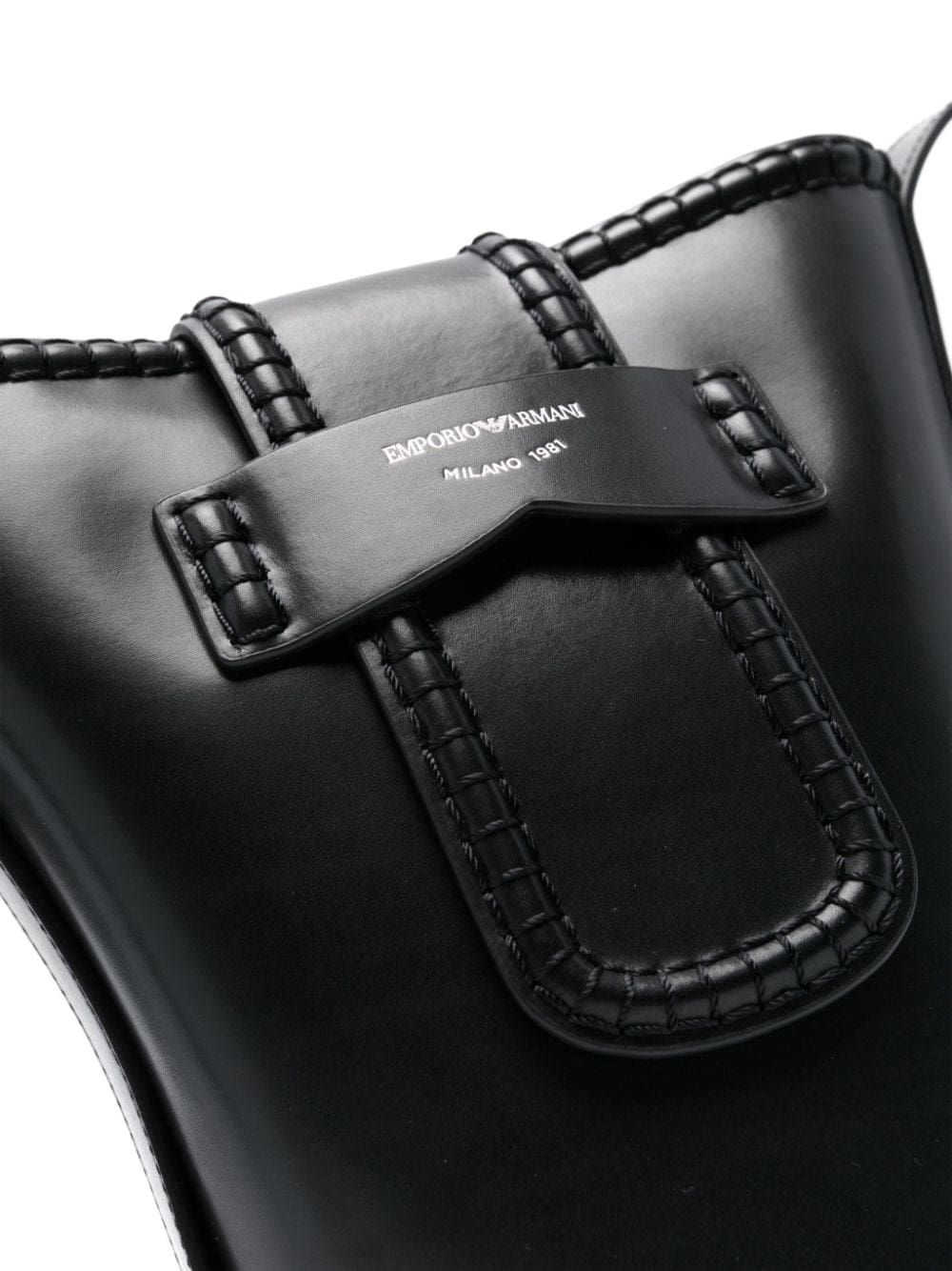 Emporio Armani logo-stamp leather bucket bag - Image 4