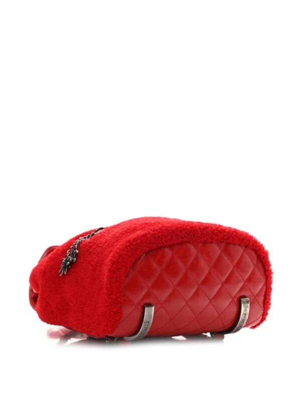 CHANEL Pre-Owned 2015 Paris-Salzburg shearling backpack - Image 3