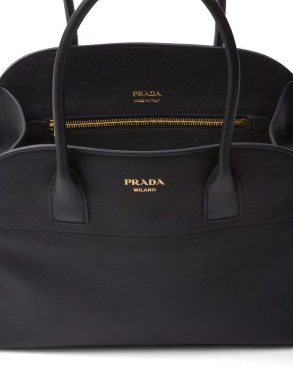 Prada medium leather tote bag - Image 4