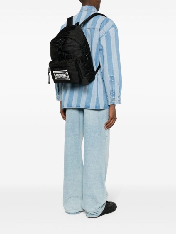 Moschino logo-patch quilted backpack
