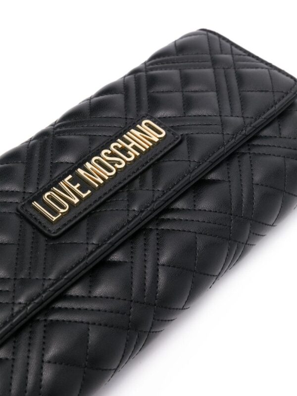 Love Moschino logo-lettering quilted clutch bag - Image 4