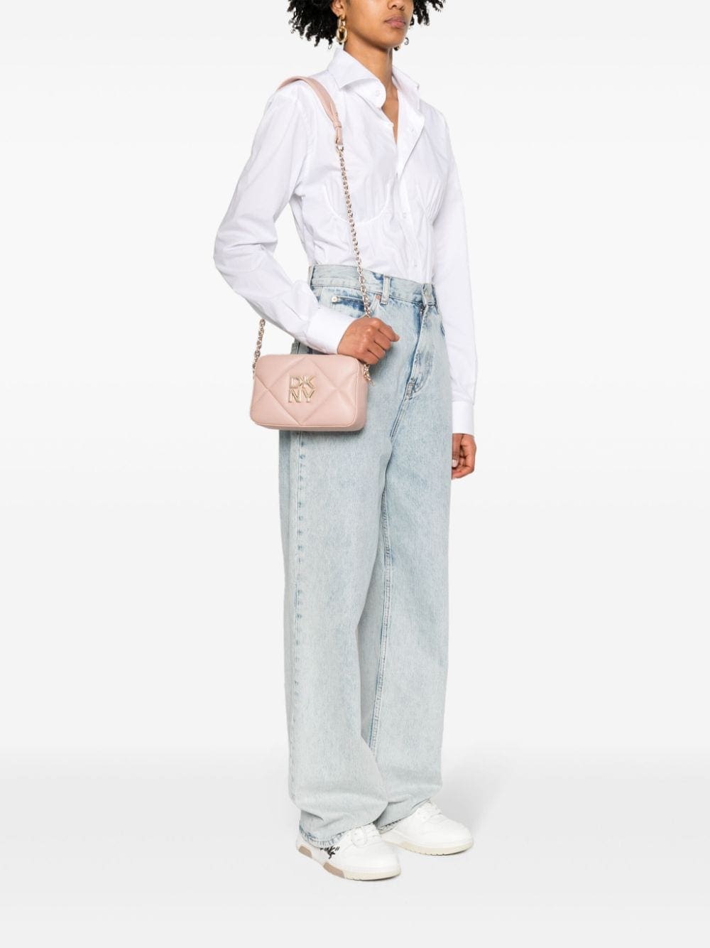 DKNY logo-plaque leather crossbody bag - Image 2