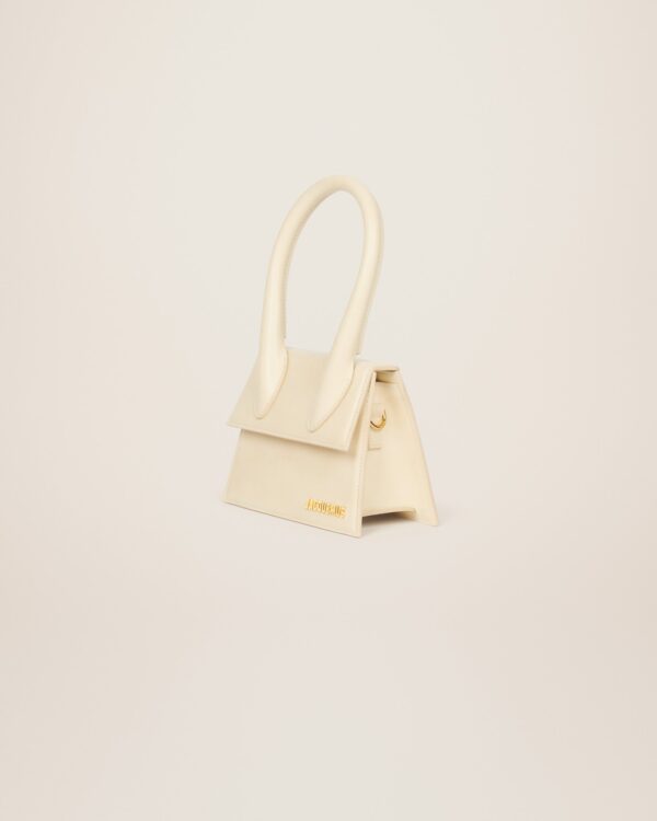 Jacquemus Le Chiquito moyen  Signature handbag. - Image 2