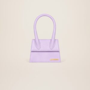 Jacquemus Le Chiquito moyen  Signature handbag.