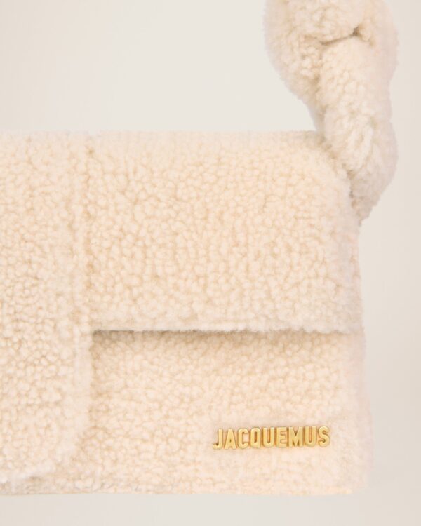 Jacquemus e Bambidou  Shearling flap bag. - Image 7