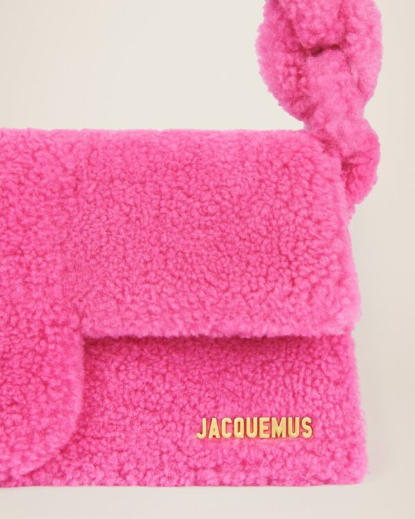 Jacquemus Le Bambidou  Shearling flap bag. - Image 5