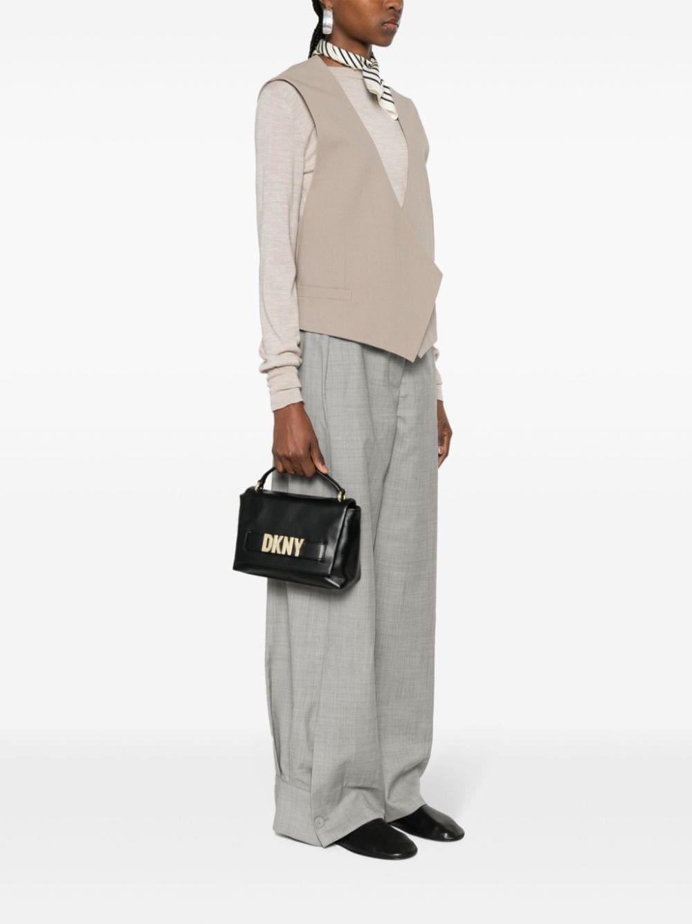 DKNY Pilar leather cross body bag - Image 2