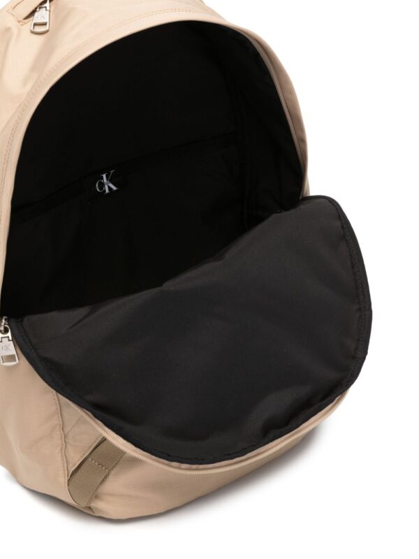 Calvin Klein Jeans logo-patch ripstop backpack - Image 4