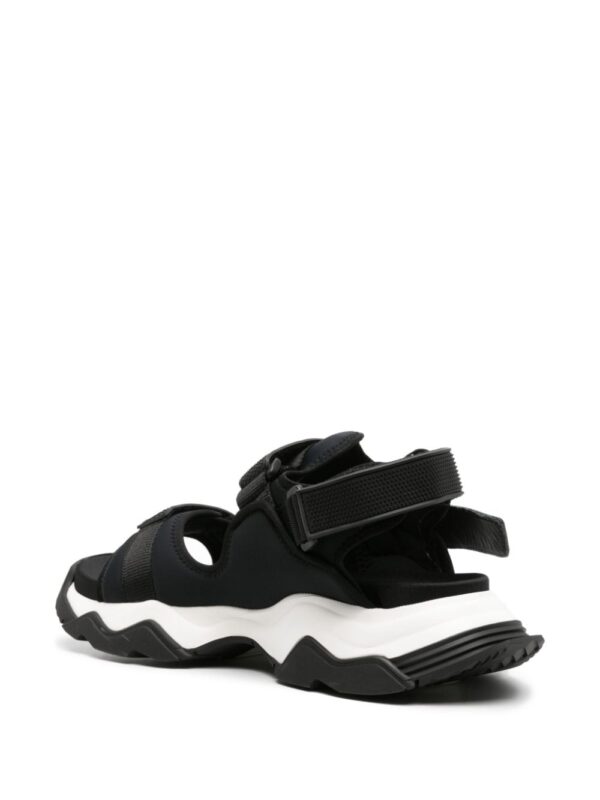 Dsquared2 logo-embossed chunky sandals - Image 3