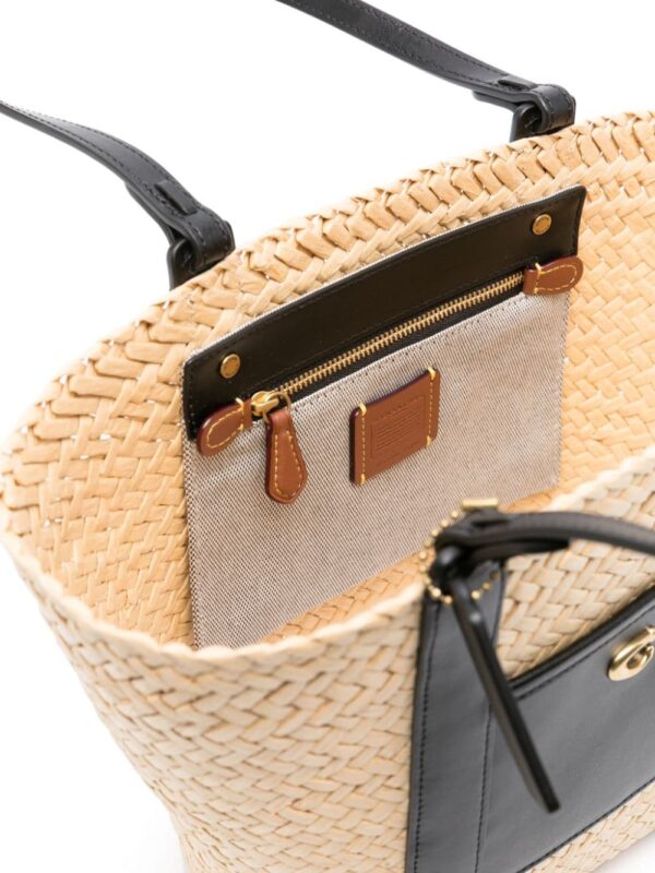 Coach logo-charm tote bag - Image 5