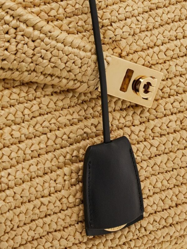 Ferragamo medium The Hug raffia tote bag - Image 4