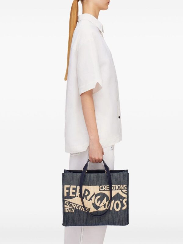 Ferragamo medium Venna logo-embroidered tote bag - Image 2