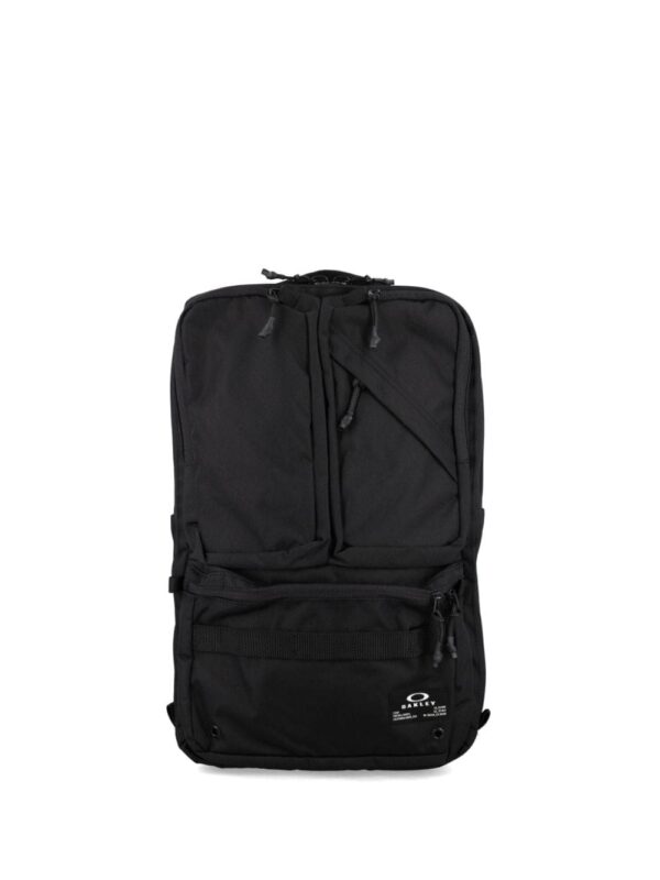 Oakley Essential M 8.0 backpack