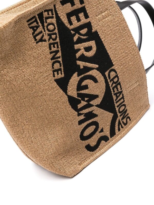Ferragamo small logo-embroidered tote bag - Image 4