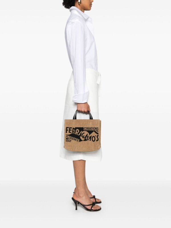 Ferragamo small logo-embroidered tote bag - Image 2