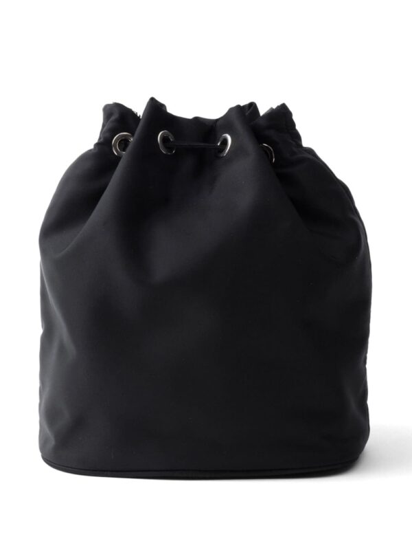 Prada logo-appliqué Re-Nylon bucket bag - Image 4
