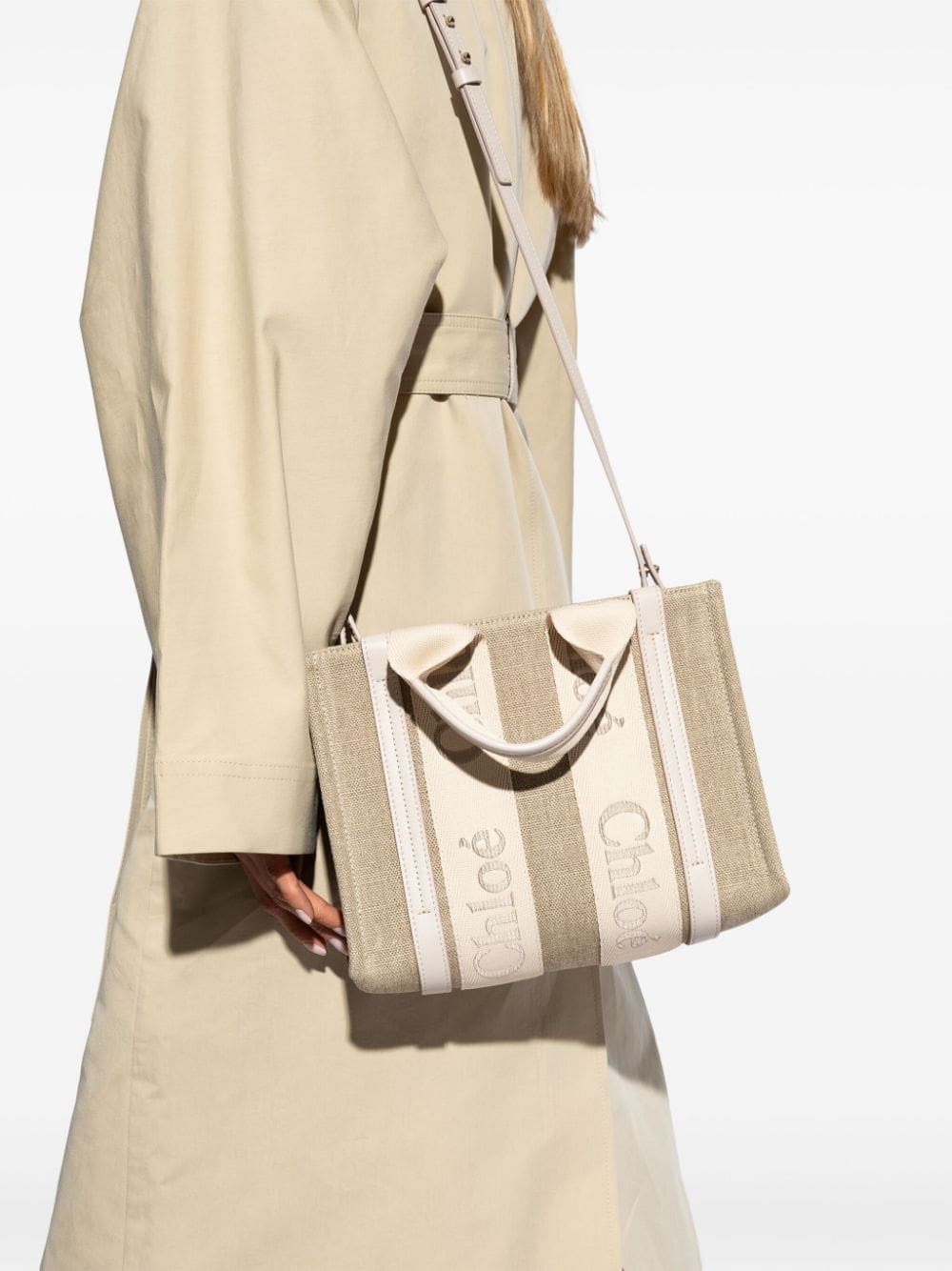 Chloé small Woody logo-strap tote bag - Image 2