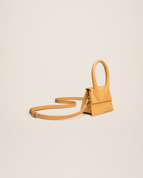 Jacquemus Le Chiquito  Signature mini handbag. - Image 3