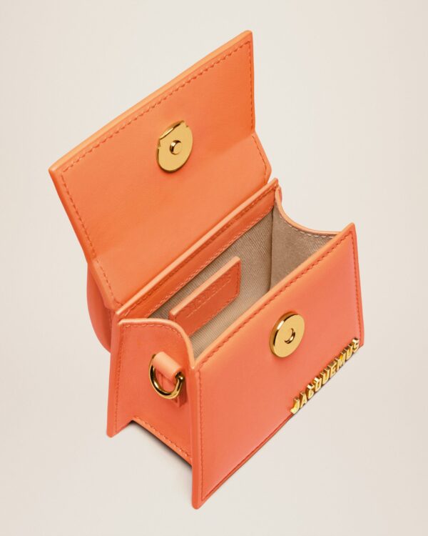 Jacquemus Le Chiquito  Signature mini handbag. - Image 6