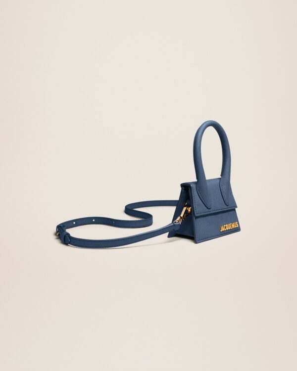 Jacquemus Le Chiquito  Signature mini handbag. - Image 3
