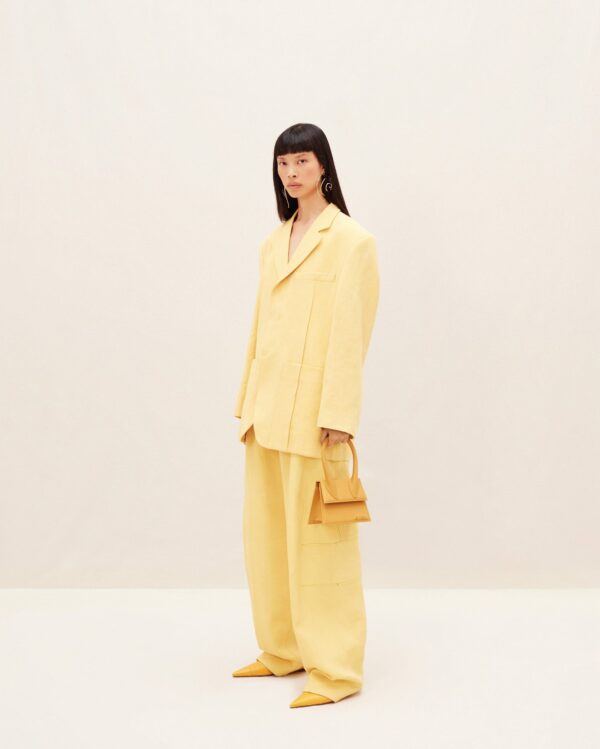 Jacquemus Le Chiquito moyen  Signature handbag. - Image 2