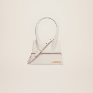 Jacquemus Le Chiquito moyen  Signature handbag.