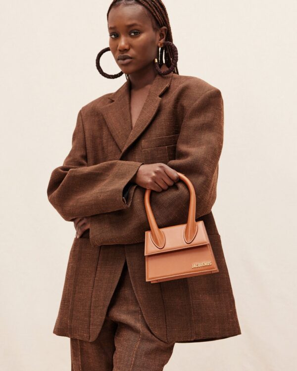 Jacquemus Le Chiquito moyen  Signature handbag. - Image 2