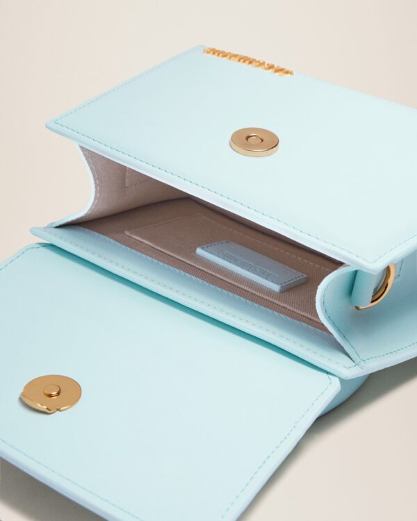 Jacquemus Le Chiquito moyen  Signature handbag. - Image 6