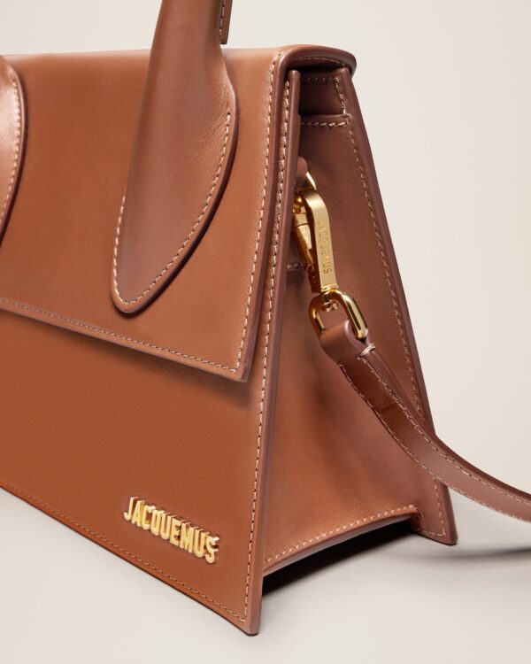 Jacquemus Le grand Chiquito  Large signature handbag. - Image 5