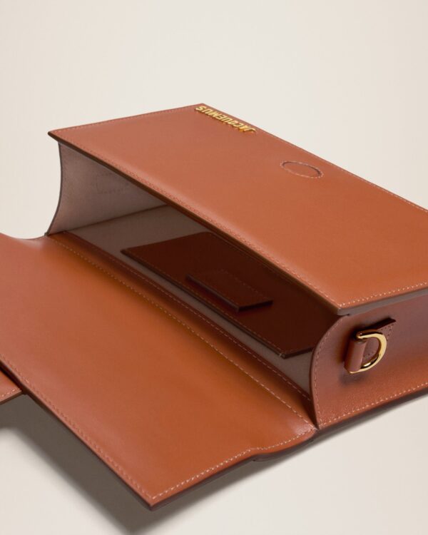Jacquemus Le grand Bambino  Crossbody flap bag. - Image 6