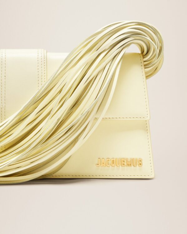 Jacquemus Le Bambino long Ficiu  Strand strap flap bag. - Image 7