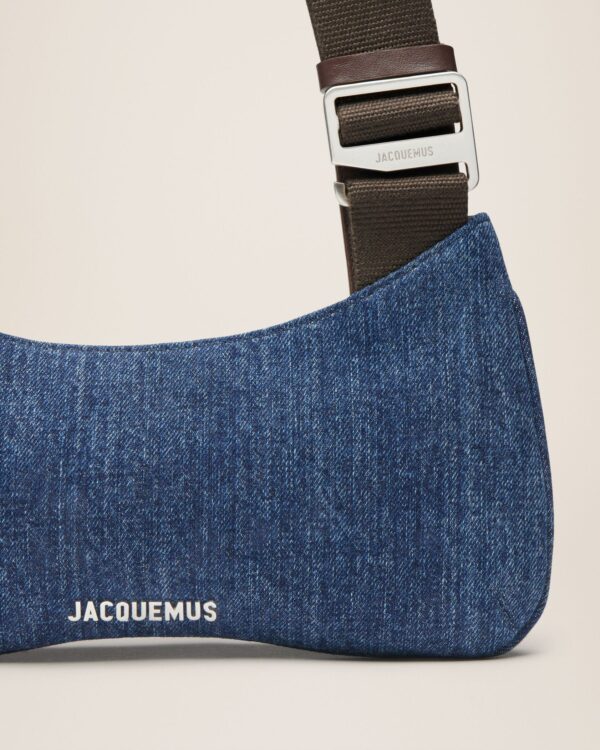 Jacquemus Le Bisou Gros Grain  Buckled shoulder bag. - Image 4