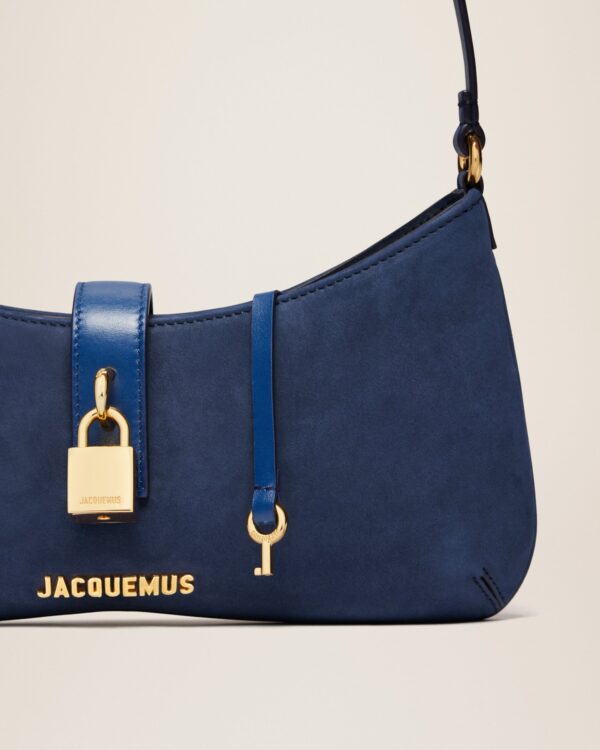 Jacquemus Le Bisou Cadenas  Padlock shoulder bag. - Image 4