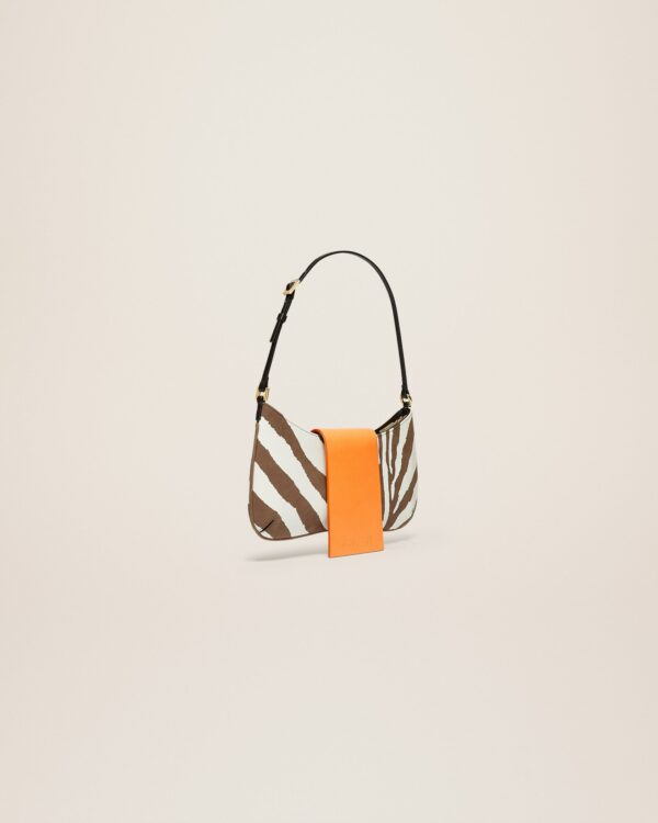 Jacquemus Le Bisou imprimé zebre  Zebra flapped shoulder bag. - Image 2