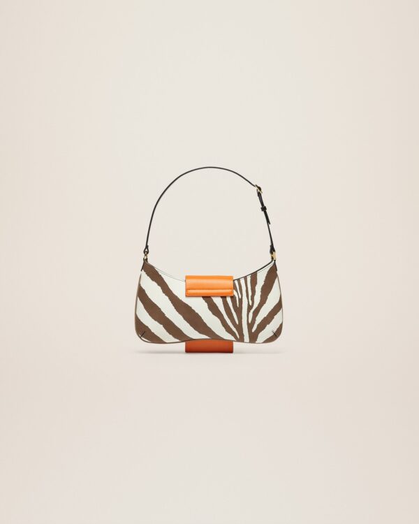 Jacquemus Le Bisou imprimé zebre  Zebra flapped shoulder bag. - Image 3