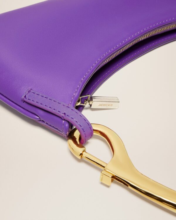 Jacquemus Le Bisou mousqueton  Carabiner strap shoulder bag. - Image 7