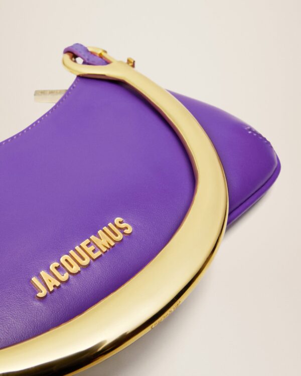 Jacquemus Le Bisou mousqueton  Carabiner strap shoulder bag. - Image 8