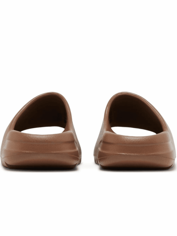 Yeezy Slides 'Flax' - Image 3