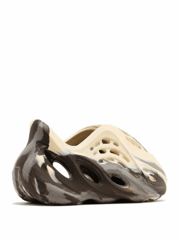 Yeezy Foam Runner Infants 'MX Cream Clay' - Image 3