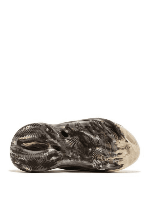 Yeezy Foam Runner 'MX Cream Clay' - Image 4