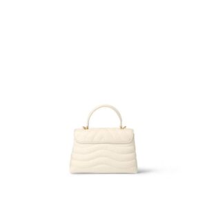 Louis Vuitton Hold Me