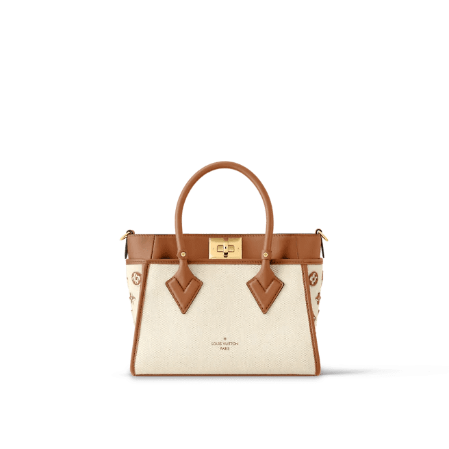 Louis Vuitton On My Side PM